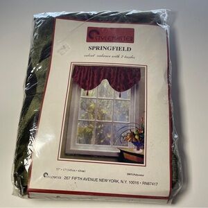 Stylemaster Springfield Green Velvet Valance With 2 Tassles 57”x17”